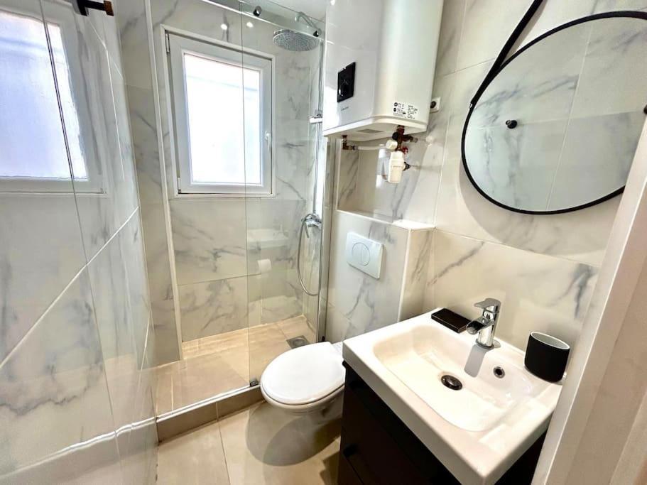 Studio Cosy Proche Plage, Parking Gratuit Juan-les-Pins Exterior photo
